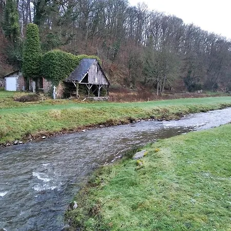 Du Bois Tasseau بيت للعطل Saint-Mars-sur-Colmont