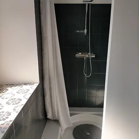 Du Bois Tasseau بيت للعطل Saint-Mars-sur-Colmont