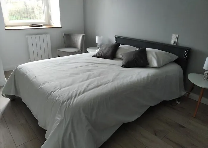 Du Bois Tasseau Сasa de vacaciones *